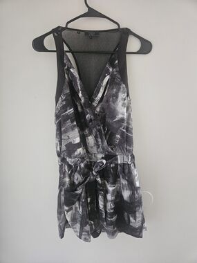 GUESS Black & White Romper